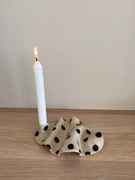Ljusstake Prickig
