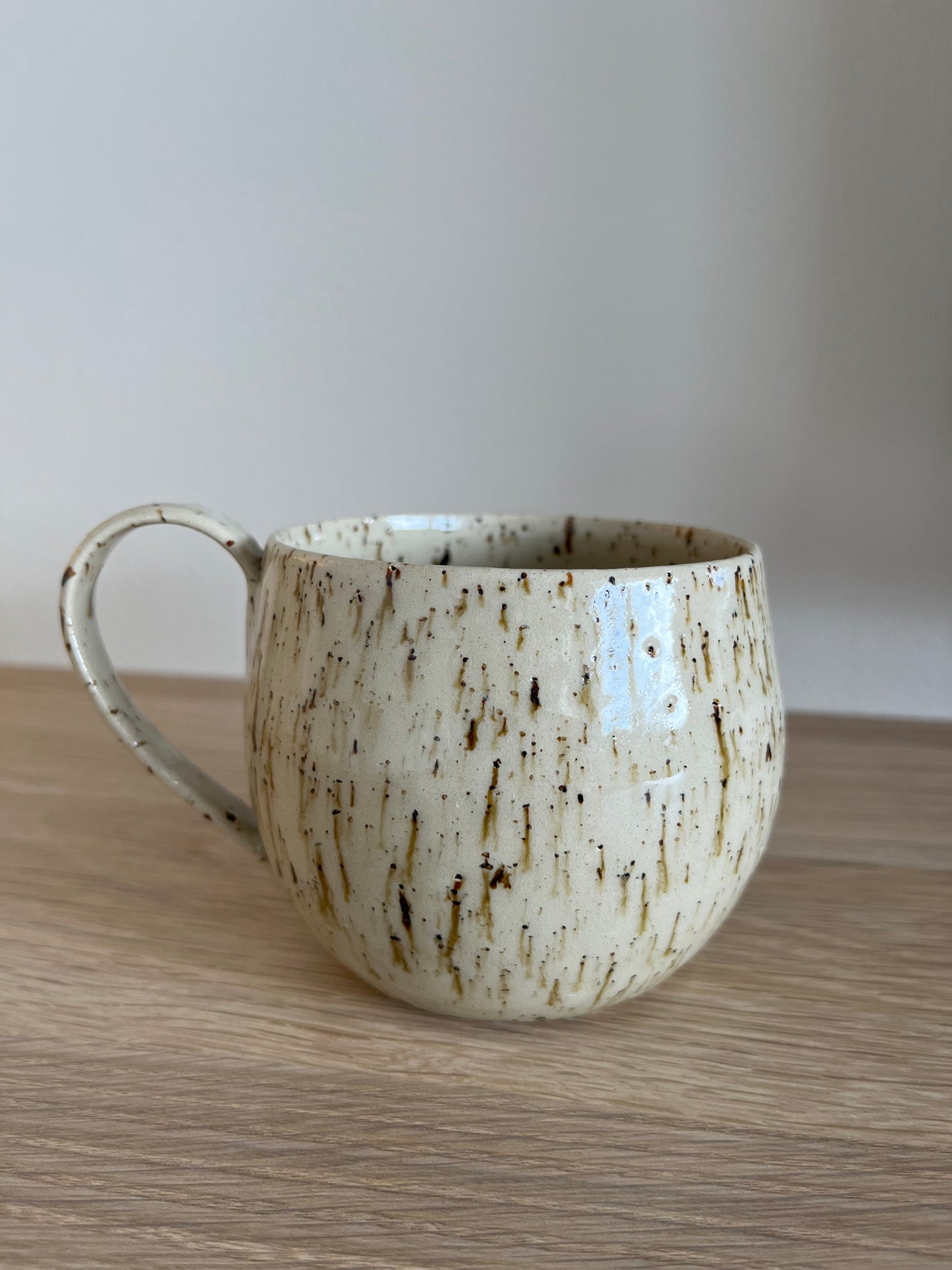 Tuttkopp Lavaprick (Vänster)